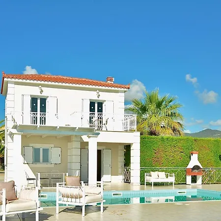 Seafront Kefaloniaprivatevillas فيلة *