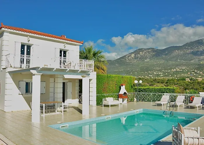 Βίλα Seafront Kefaloniaprivatevillas Τραπεζάκι