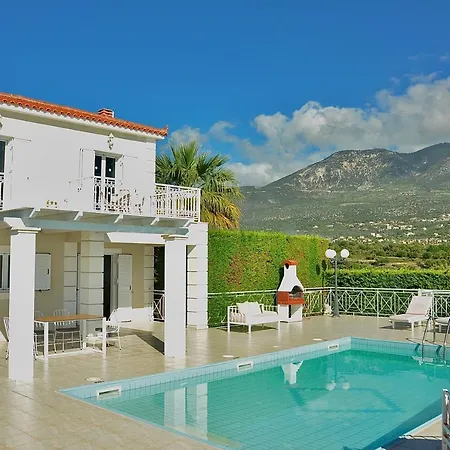 Βίλα Seafront Kefaloniaprivatevillas Τραπεζάκι